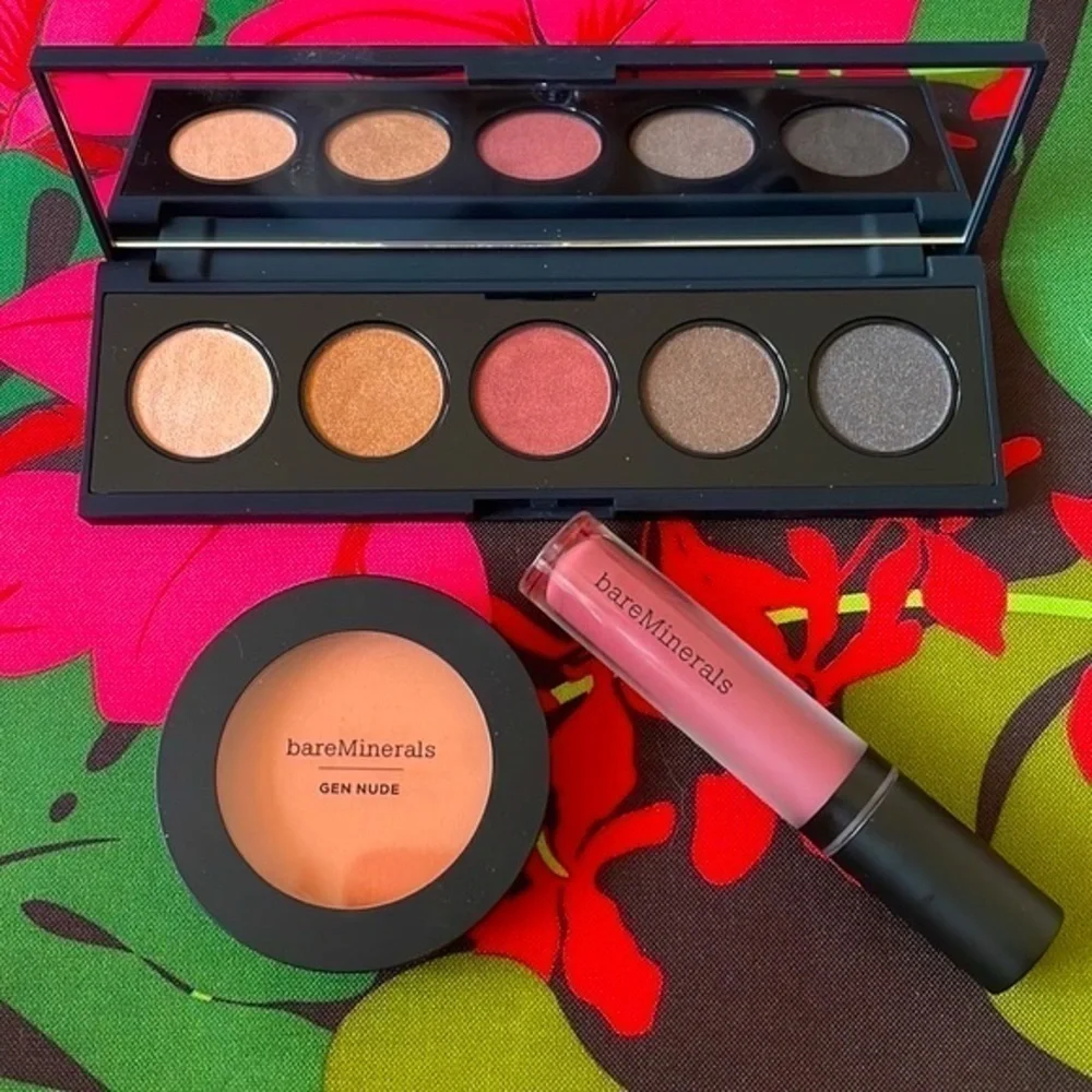 Brand New Bare Minerals Bundle Eyeshadow Palette Powder Blush Swank Matte Lip